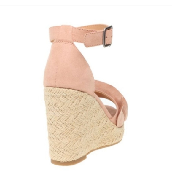TIME AND TRU Nude Ruffle Cork Wedge Size 9 - Picture 3 of 4